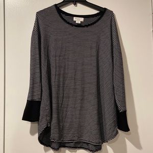 Liz Claiborne super soft top